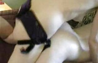 XXX 彼の側に横たわって、前方に突き出て黒い革の男を吸って、白い男性が砂糖の後ろに這いました。 鈴木 一徹 媚薬