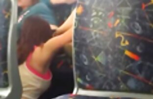 XXX 両親は彼女の部屋で若い男とセックスをするために彼女の娘を焼き殺し、スタートで叱り始めました 鈴木 一徹 カップル