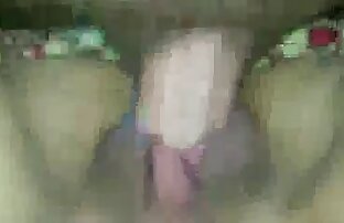 XXX 優しくスカートでパンティーを削除し、熱い膣にグーを浸しました 女性 向け 動画 一徹